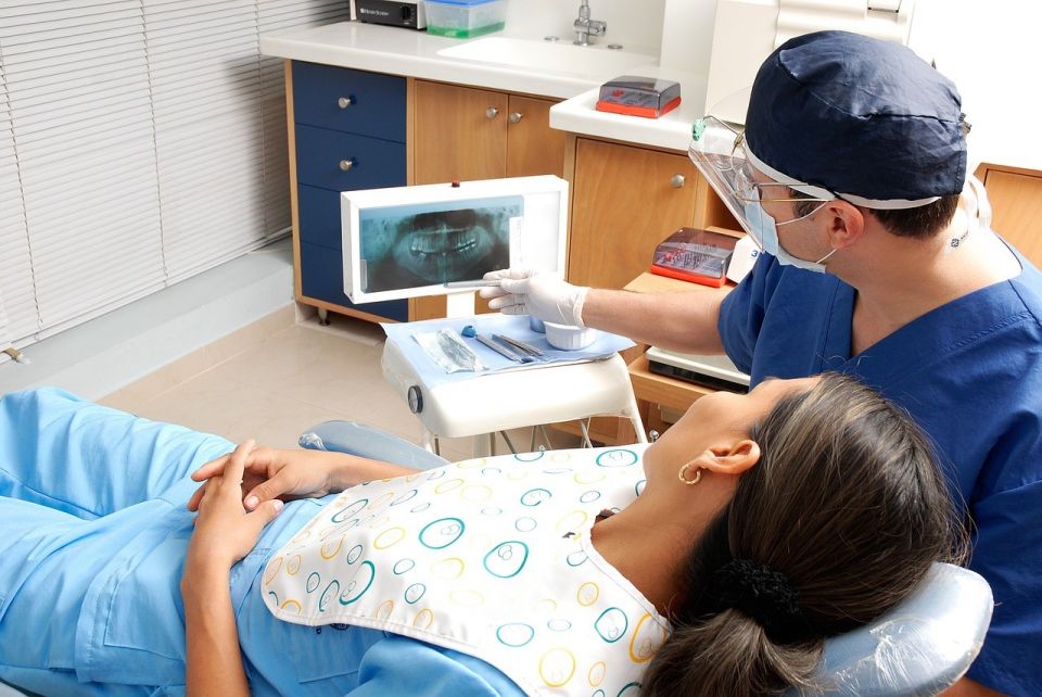 dentist-1639683_1280 (1)